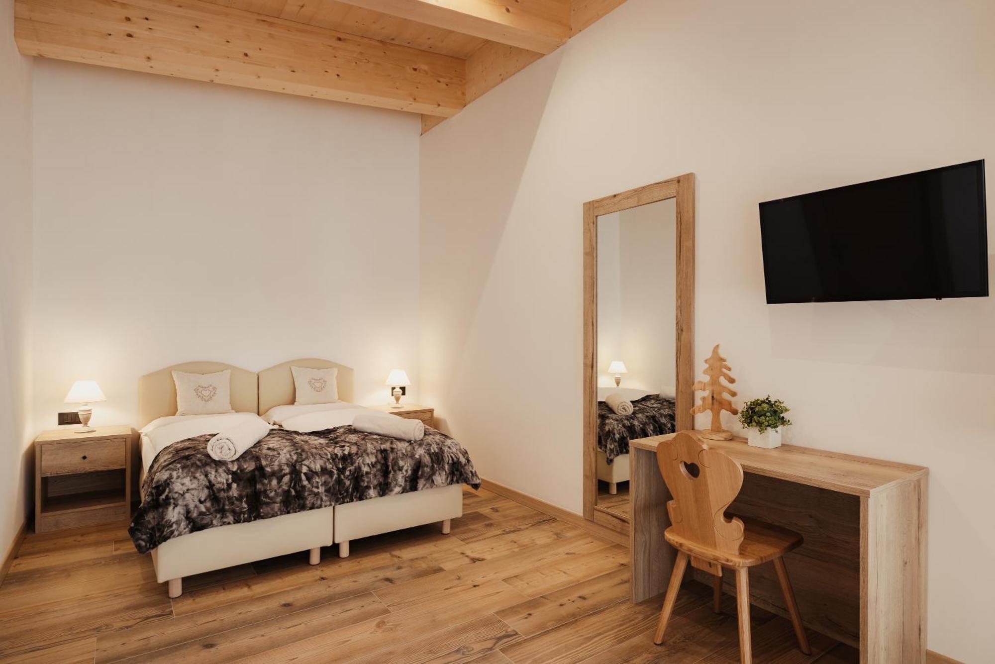 Hotel Monte Cherz Arabba Ngoại thất bức ảnh